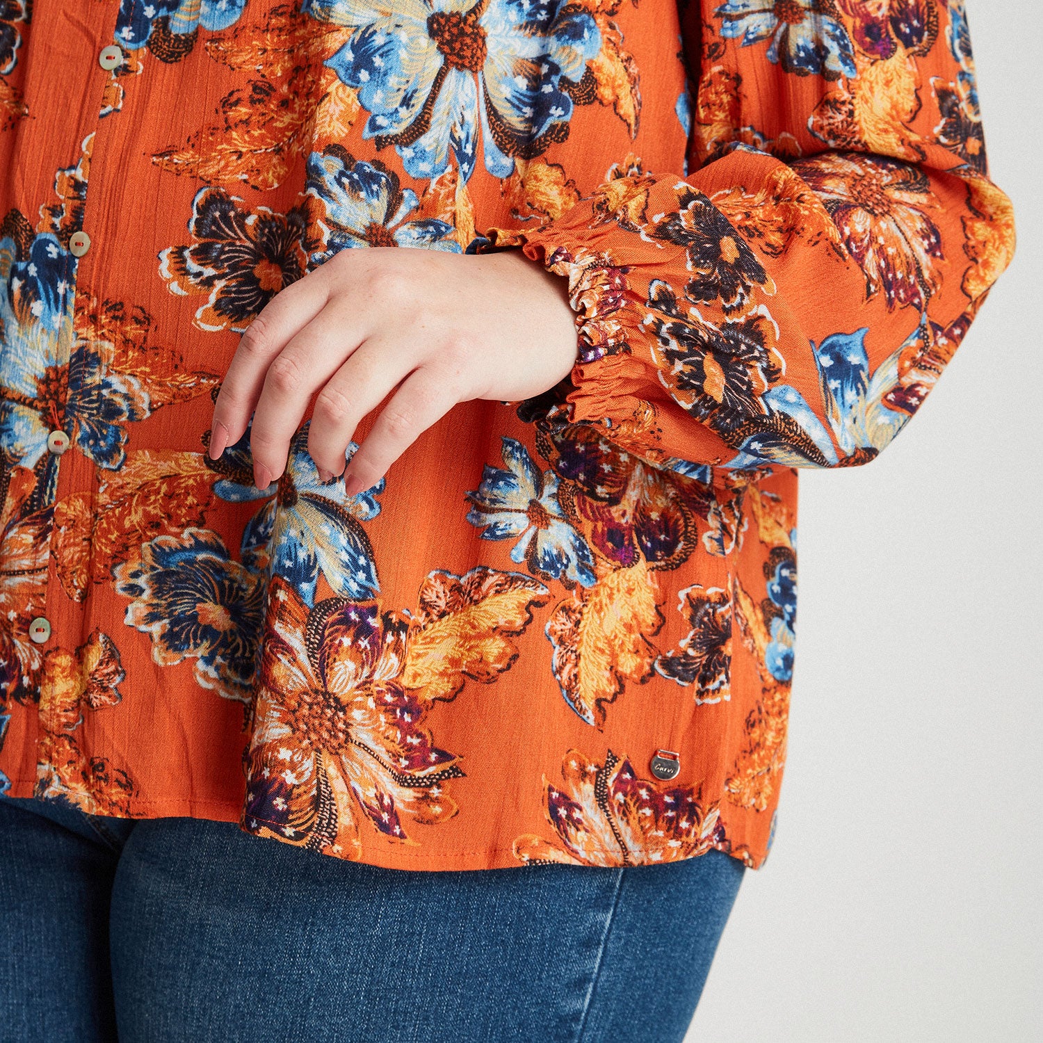 Blusa Estampada Con Botones Naranja - Image 6
